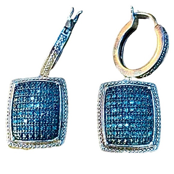 Pompadour Jewelry - Diamond Blue Pompadour Rhodium over SS. Beautiful earrings